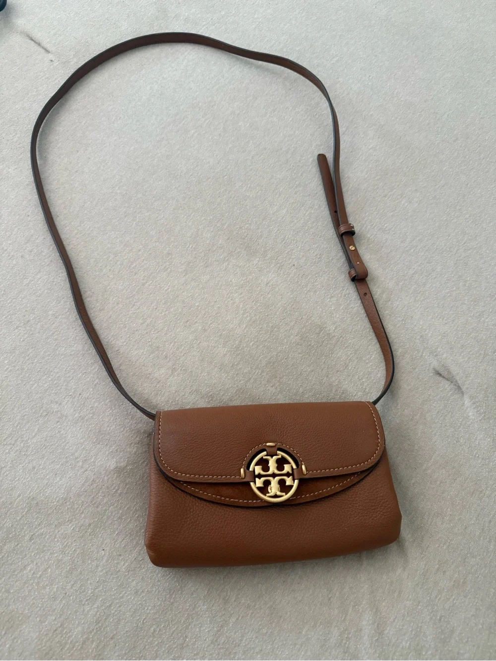Tory Burch Miller Wallet Crossbody Leather Light Umber Gold Logo